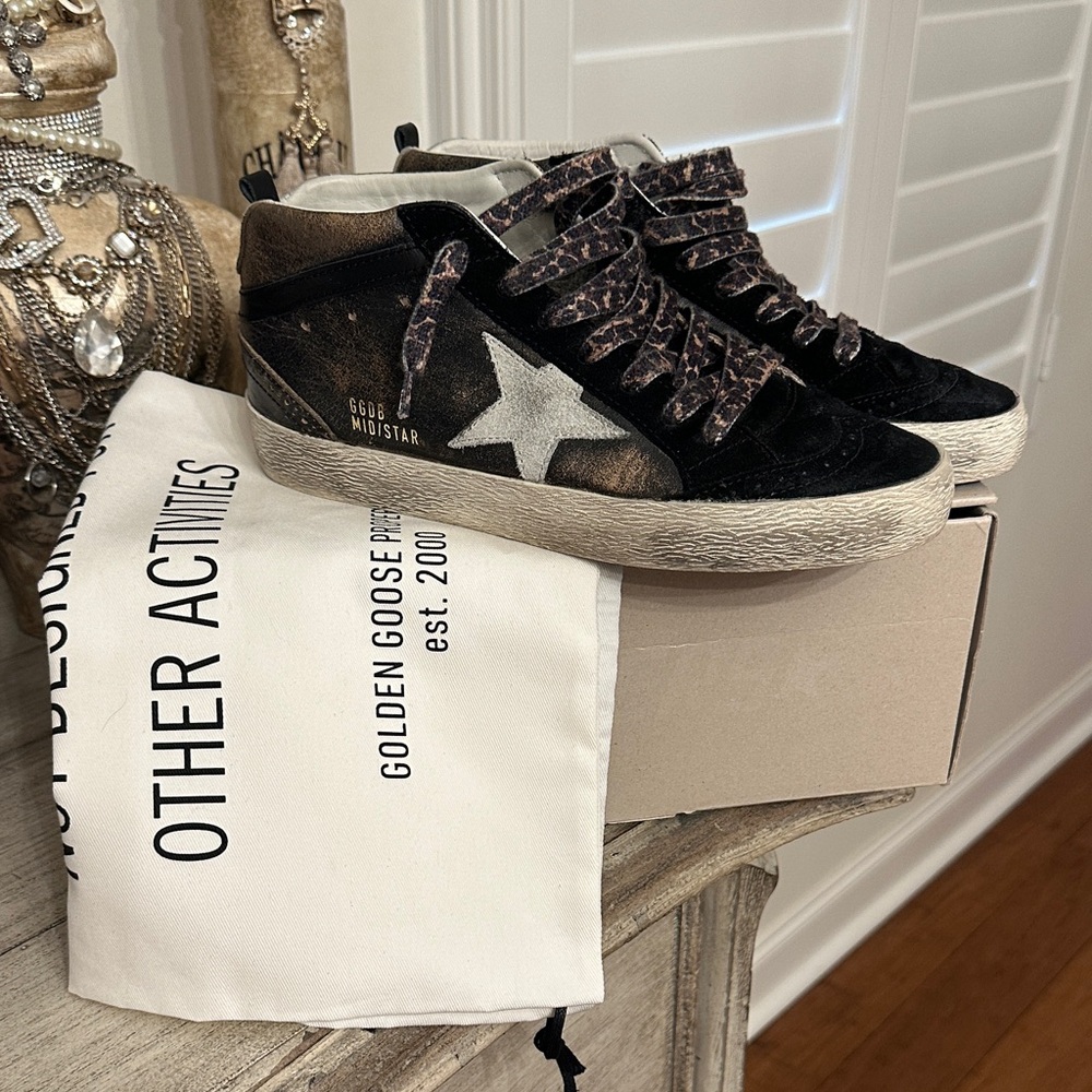 Golden Goose size 39 Black,Tan Distressed Sneakers